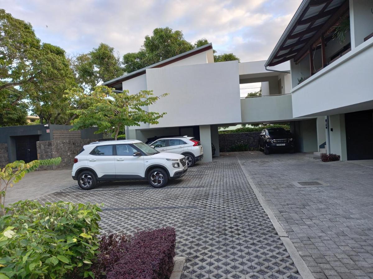 Studio 2 The Waterclub Riviere Noire Exterior photo